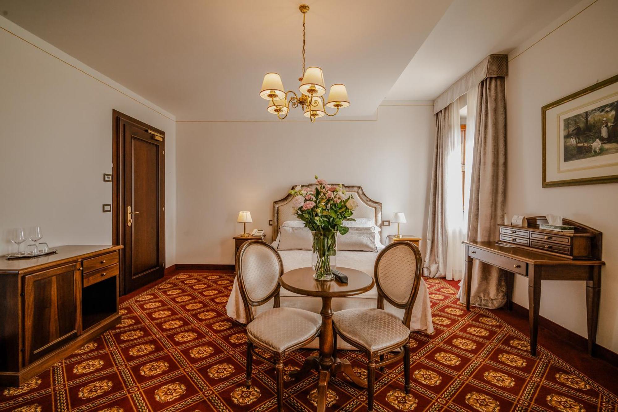 Villa Lecchi Hotel Wellness Colle Val D'Elsa Exterior photo